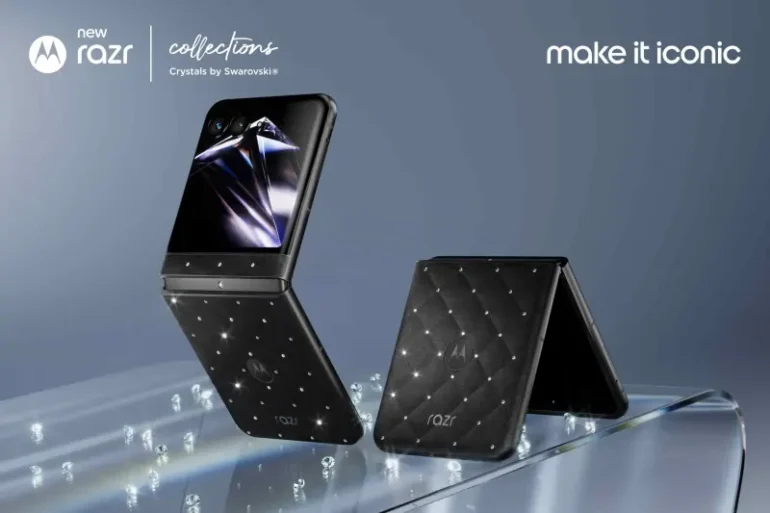 Motorola Razr with Crystals by Swarovski