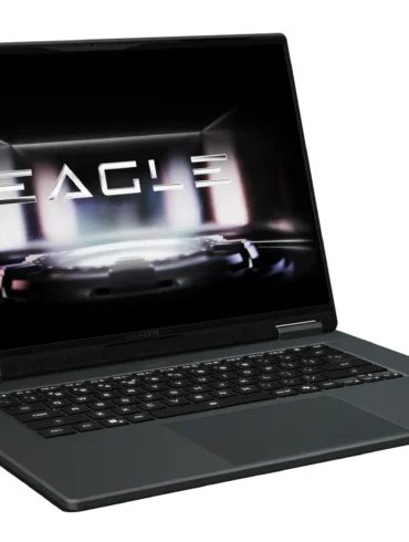 GIGABYTE EAGLE GL6J terbuka