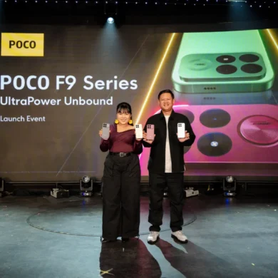 Novita Krisutami PR Manager POCO Indonesia dan Fajar Yogas Project Manager POCO Indonesia POCO F9 Ultra dan POCO F9 Pro resmi di Indonesia