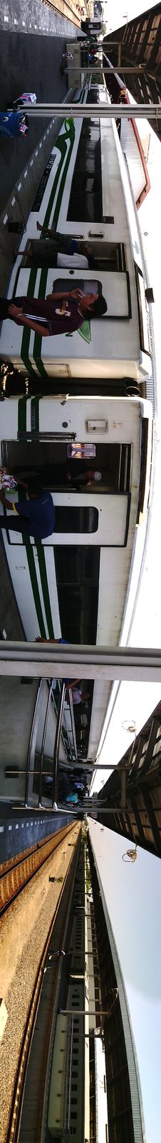 7931073622 Cross A7 Panorama - Stasiun