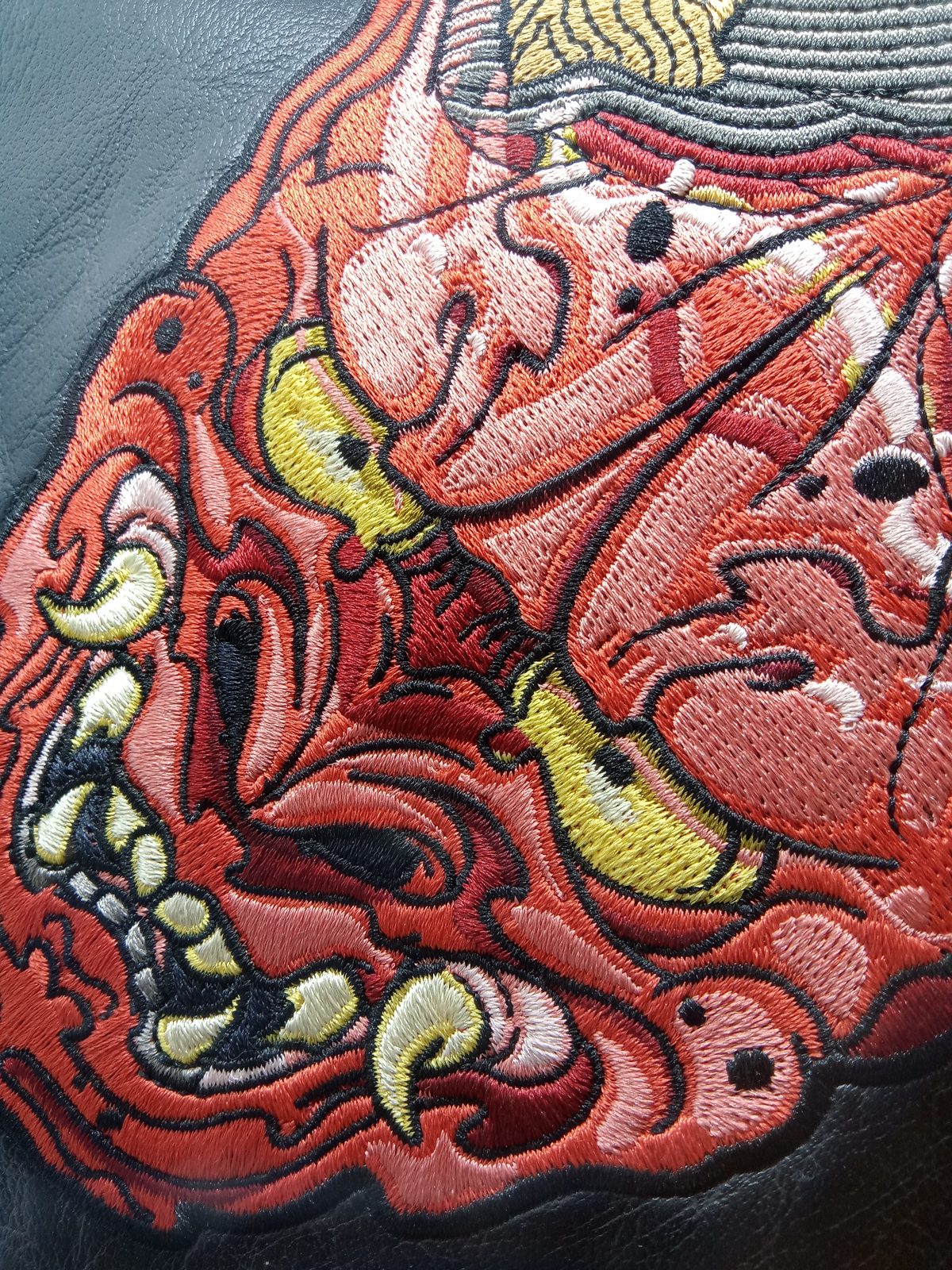 51115316990 close up