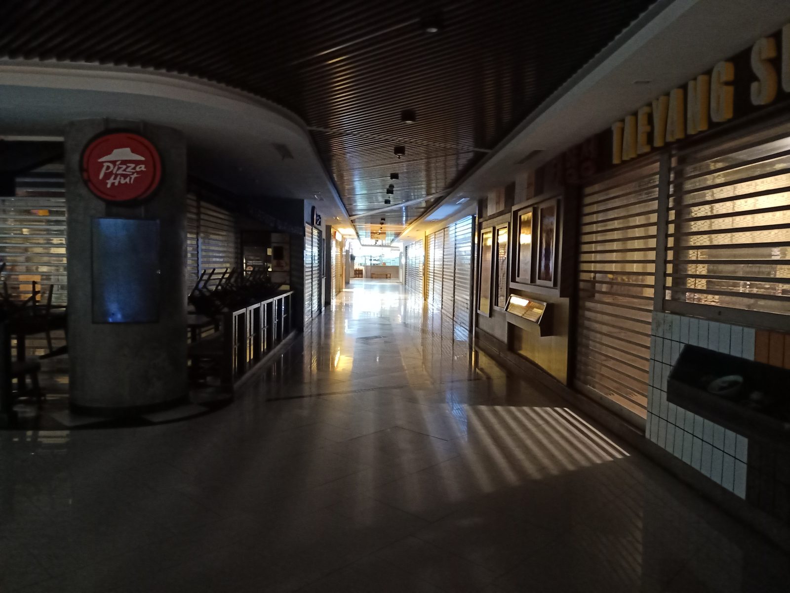 low light indoor