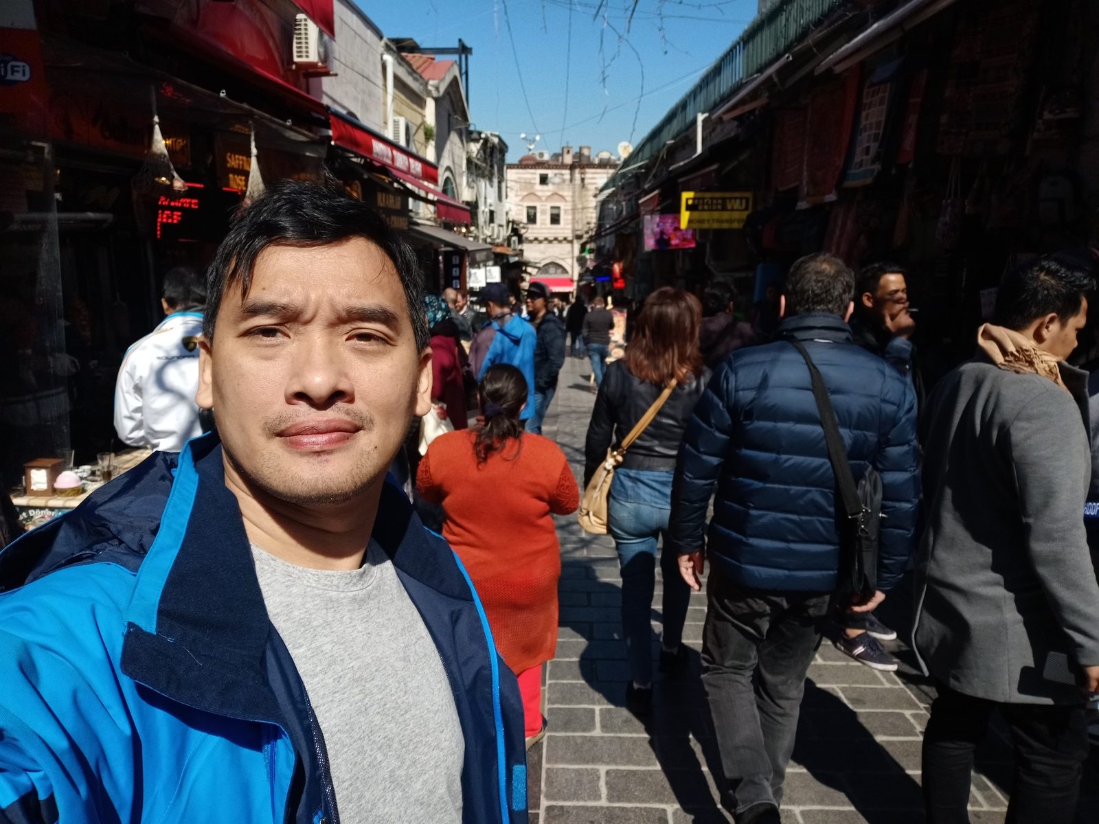 OPPO F11 Pro - Foto 1