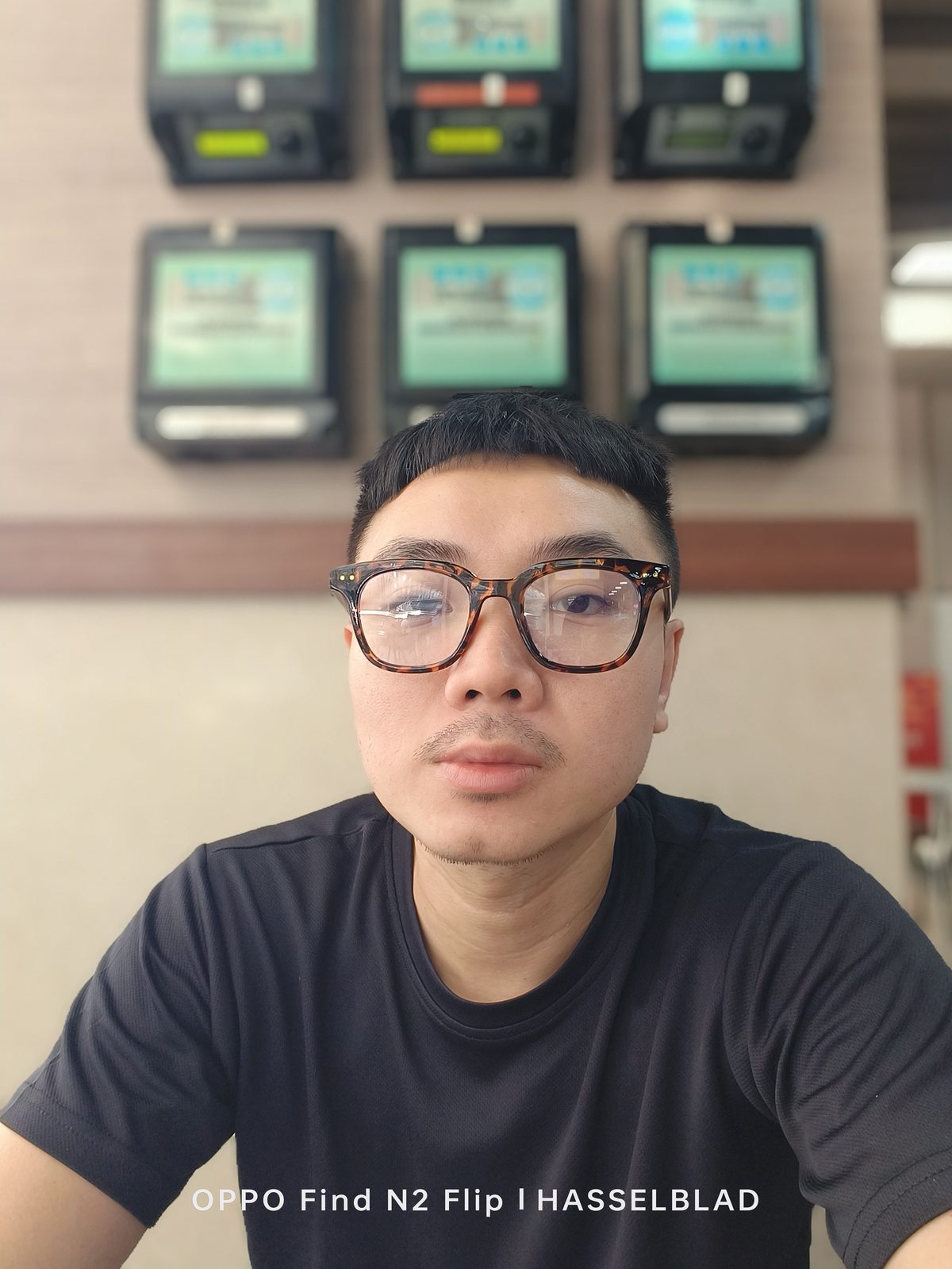 OPPO Find N2 Flip - Foto 31