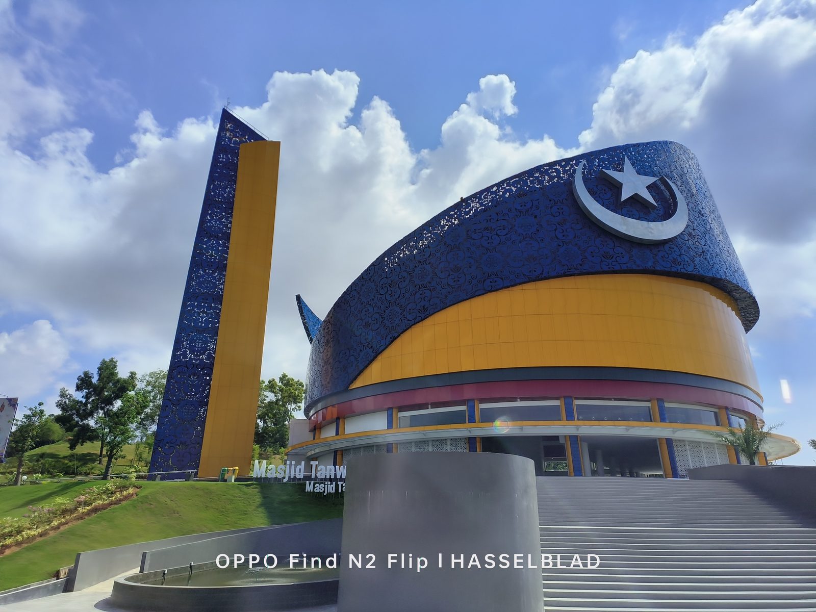 OPPO Find N2 Flip - Foto 2