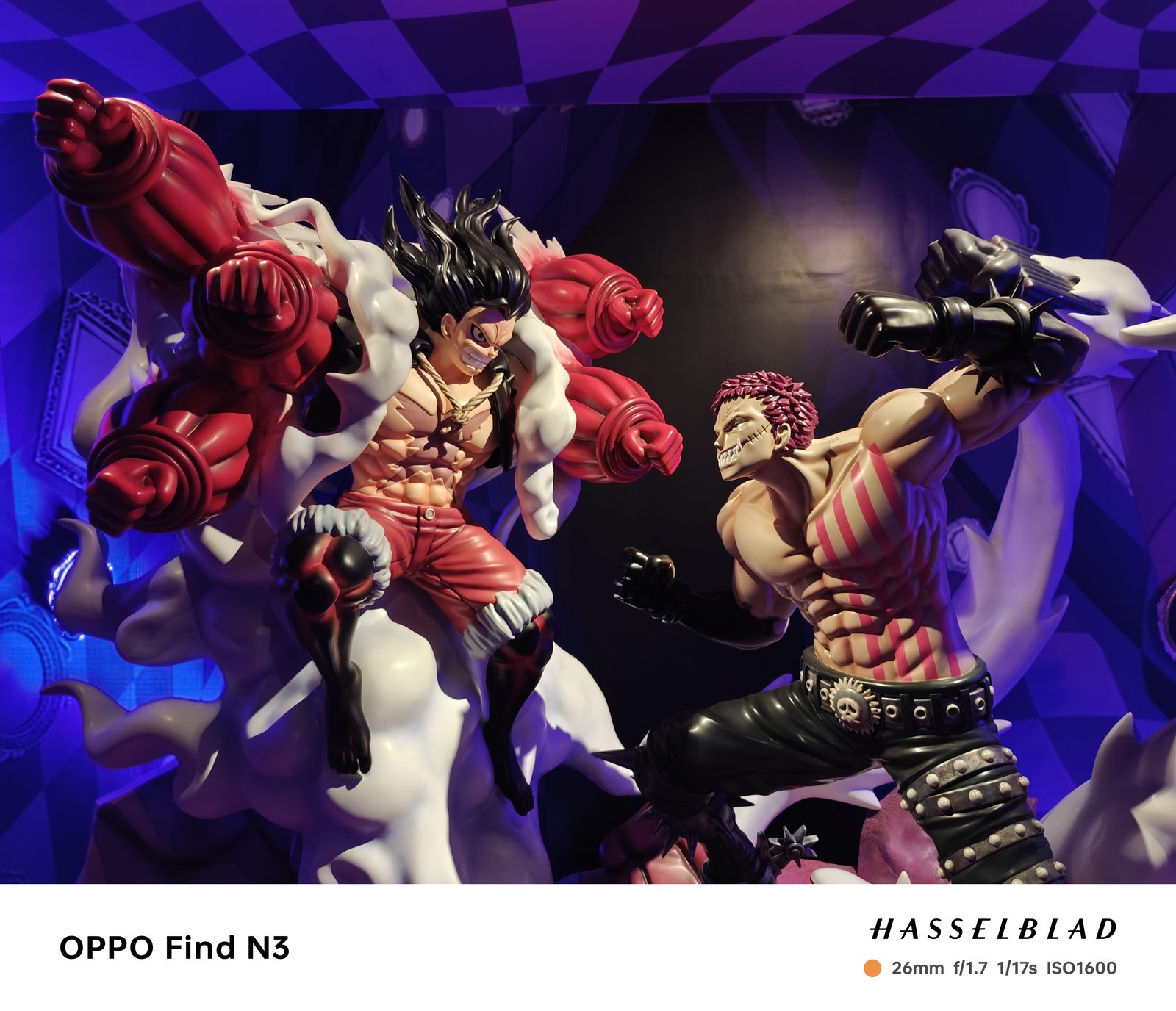 53406247669 Indoor Low Light OPPO Find N3 (3)