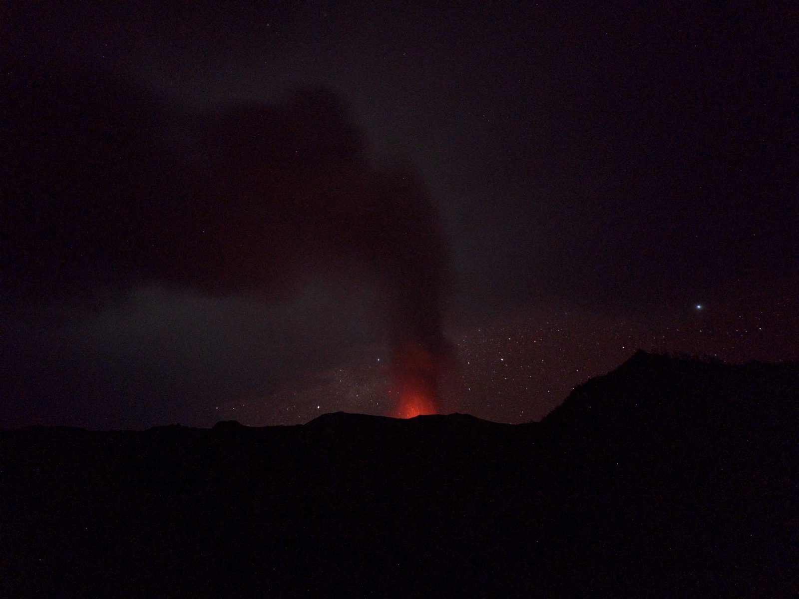 MartinWestlake_Mount Dukono I, Halmahera, 50MP Wide Angle (1)