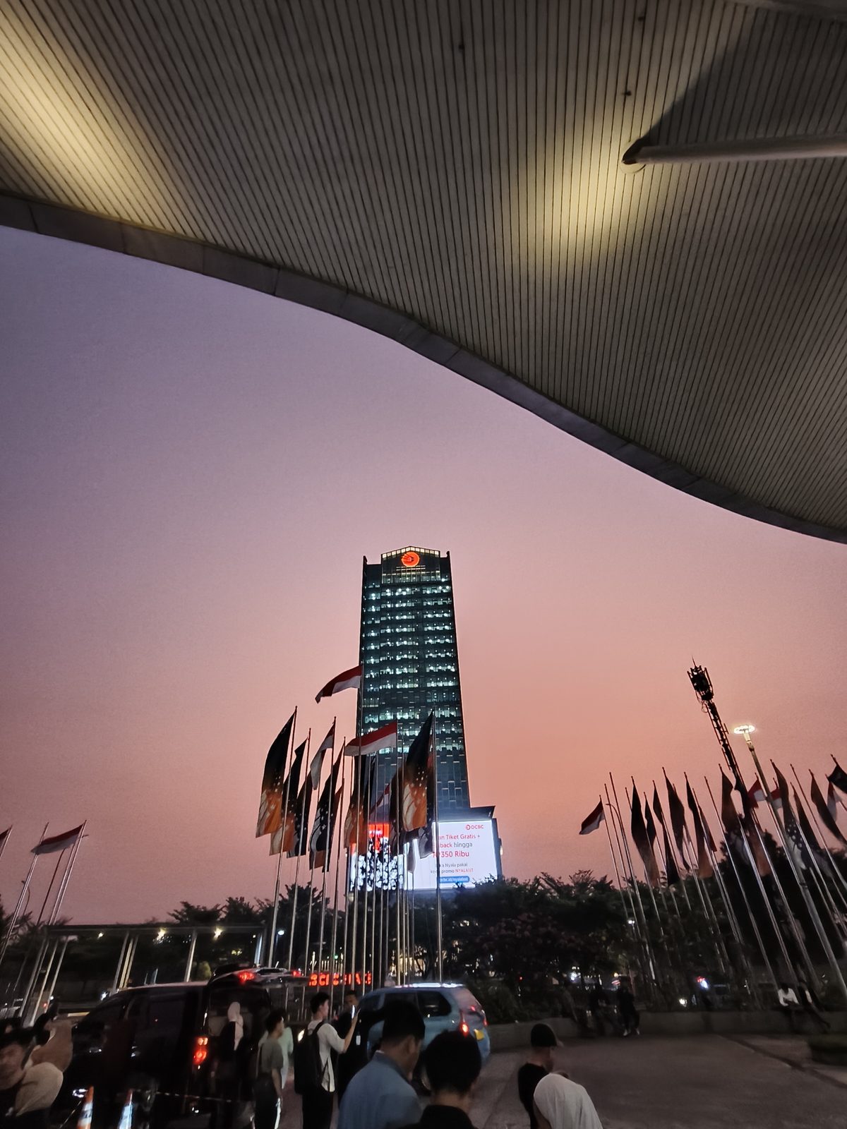 53877821309 OPPO Reno 12 5G - Foto 6