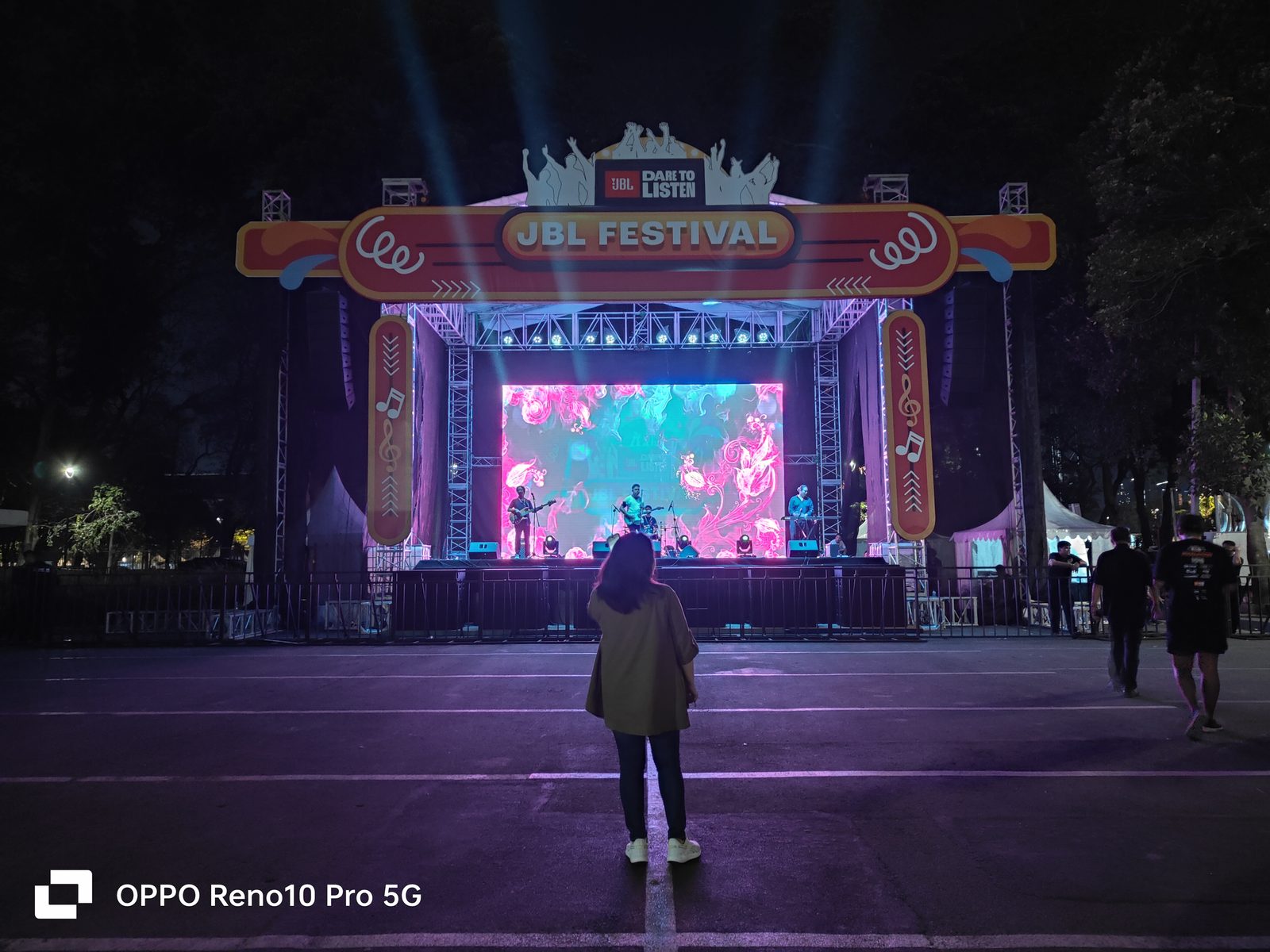 OPPO Reno10 Pro+ 5G - Foto 5