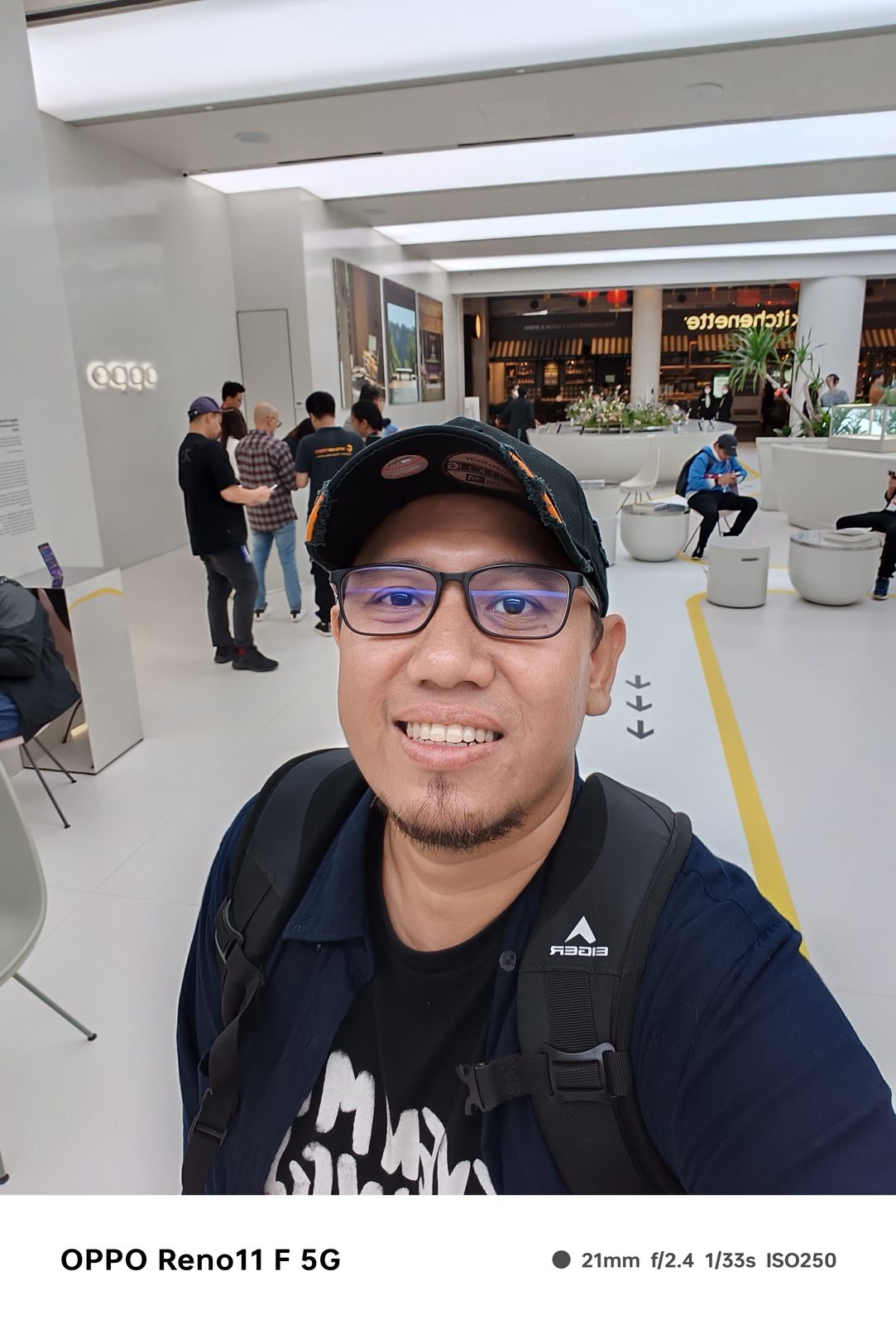 selfie Reno11 F