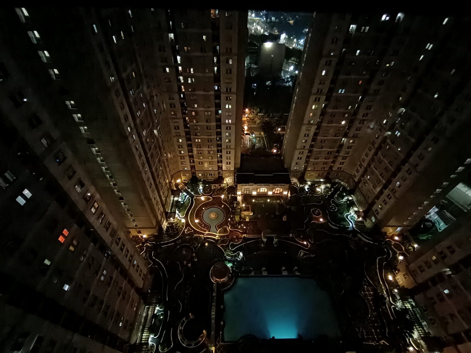 49780022687 ultra wide night mode