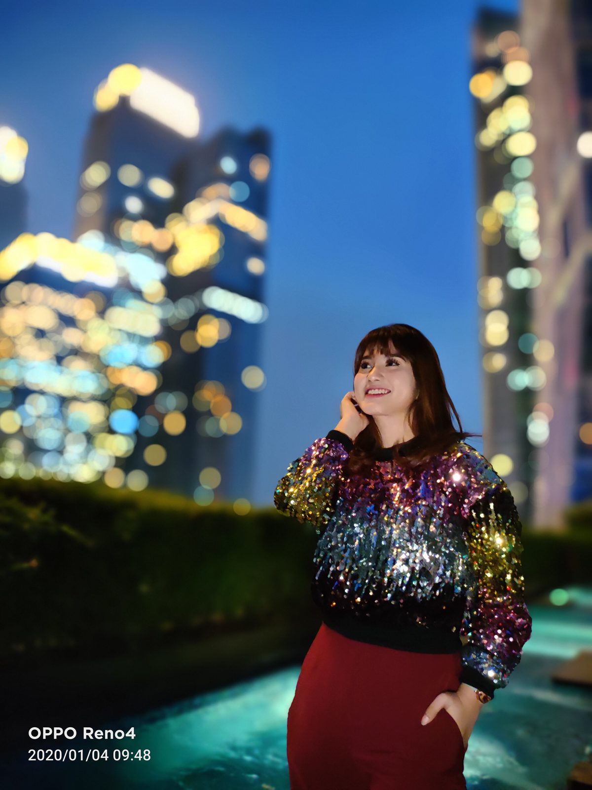 Night Flare Portrait + umbrella continuous lamp