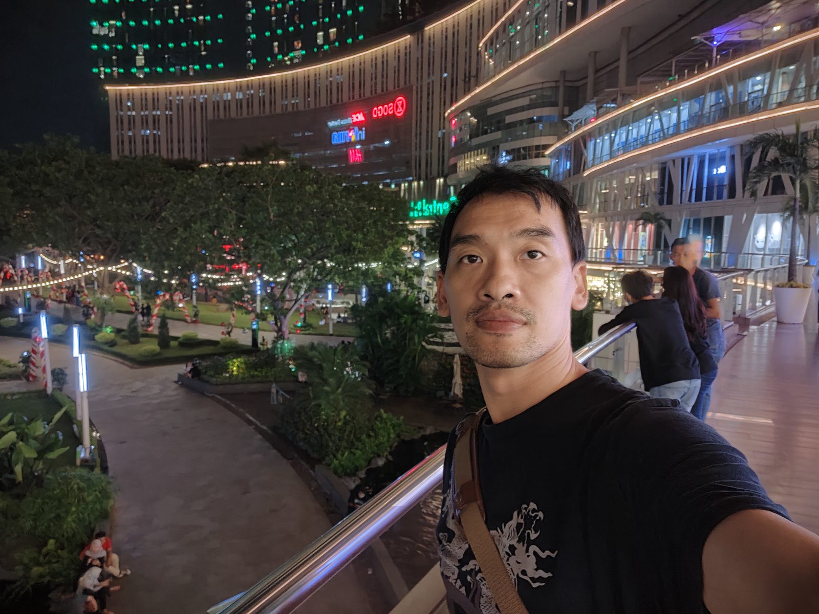 50820970691 selfie night mode