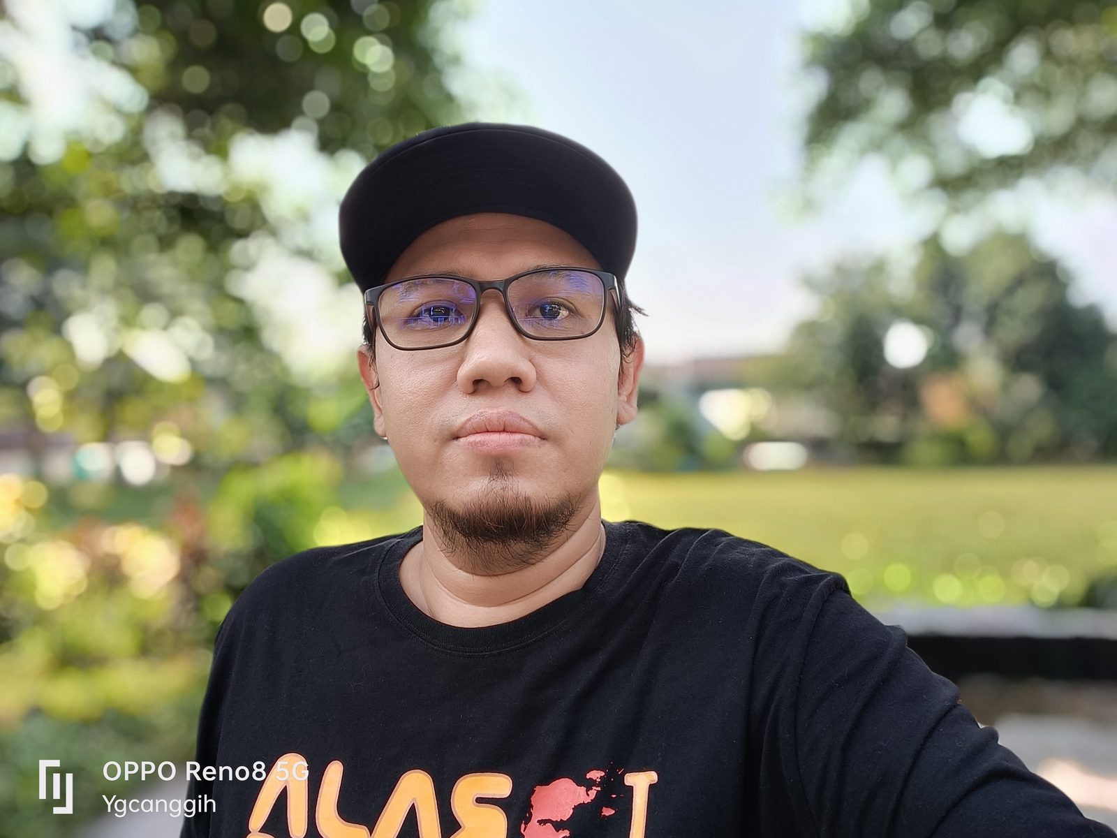 52305657870 (Yangcanggih.com) OPPO Reno8 5G Bokeh Flare Portrait