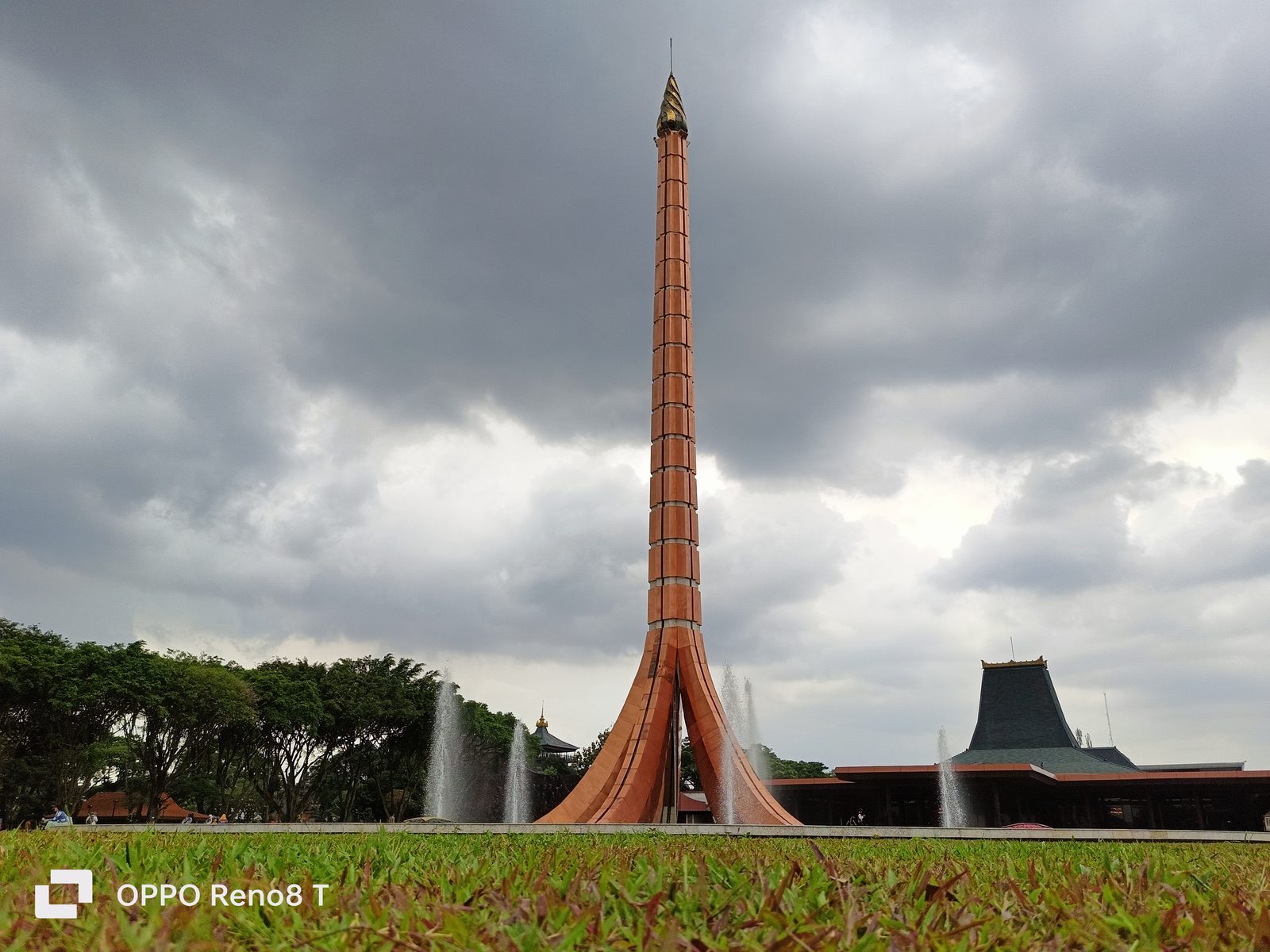 52651914216 Foto 100 MP OPPO Reno8 T