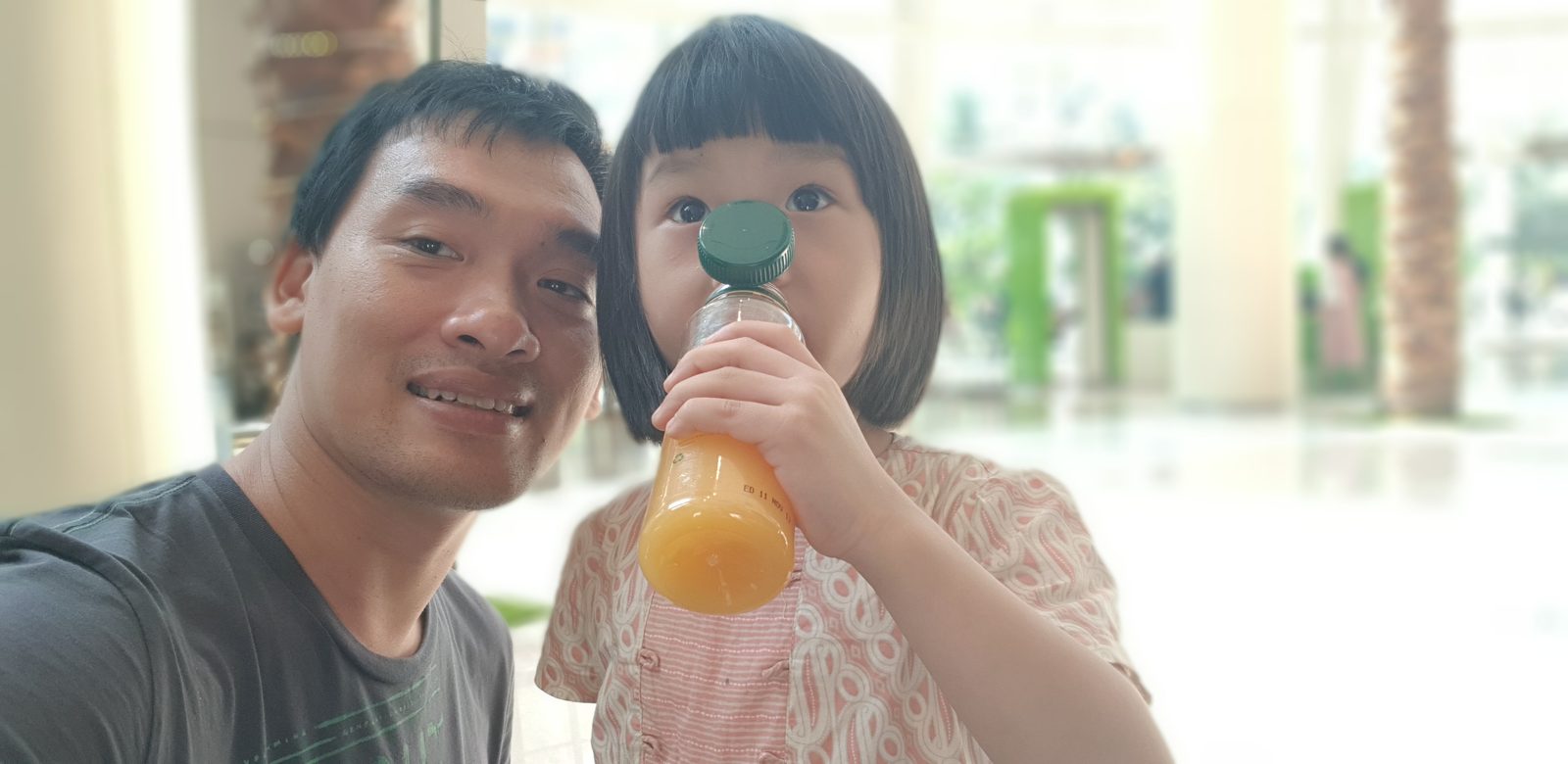 37240588695 Selective Focus - Selfie