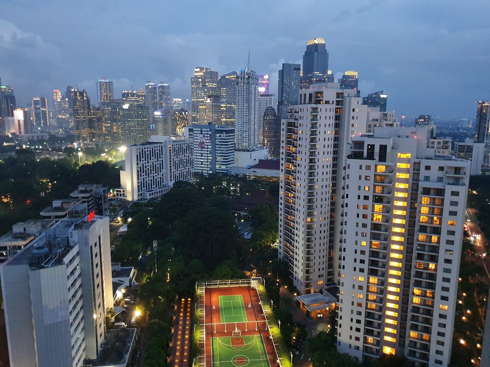 Hasil foto Samsung Galaxy S10e (7)