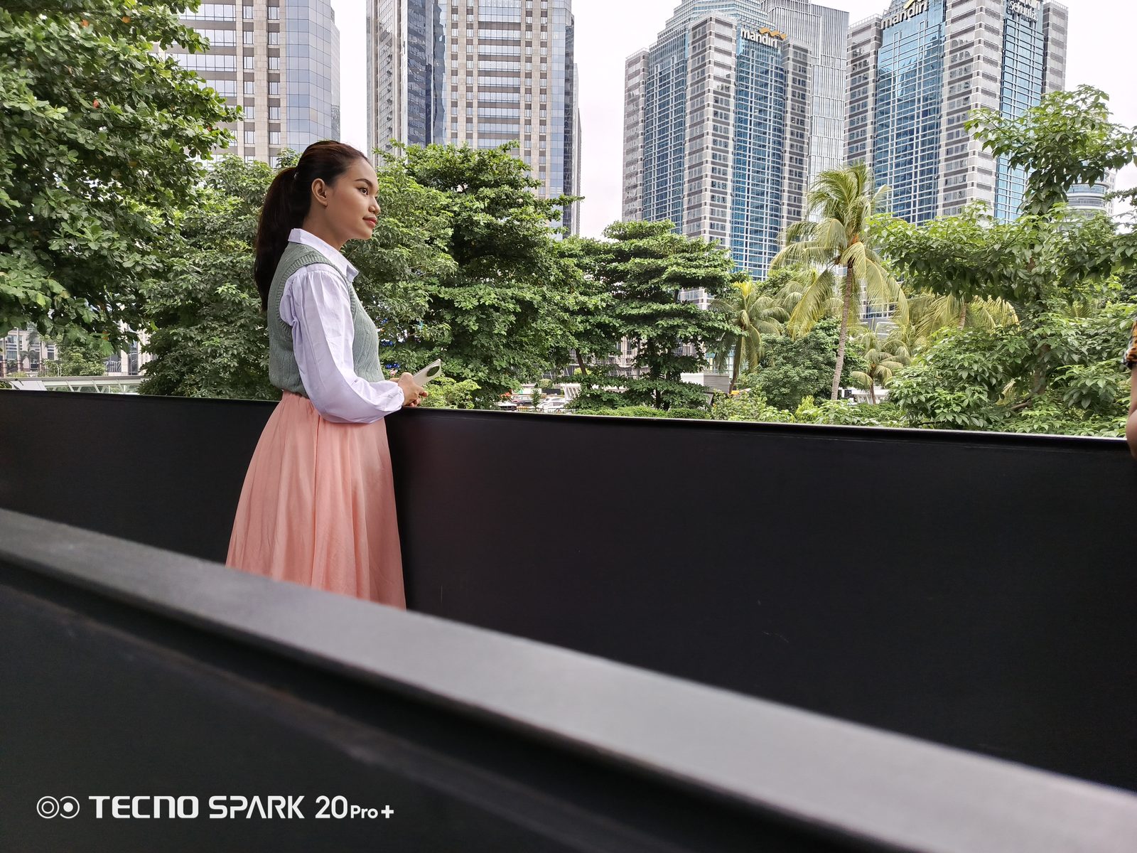 TECNO Spark 20 Pro+ - Foto 1