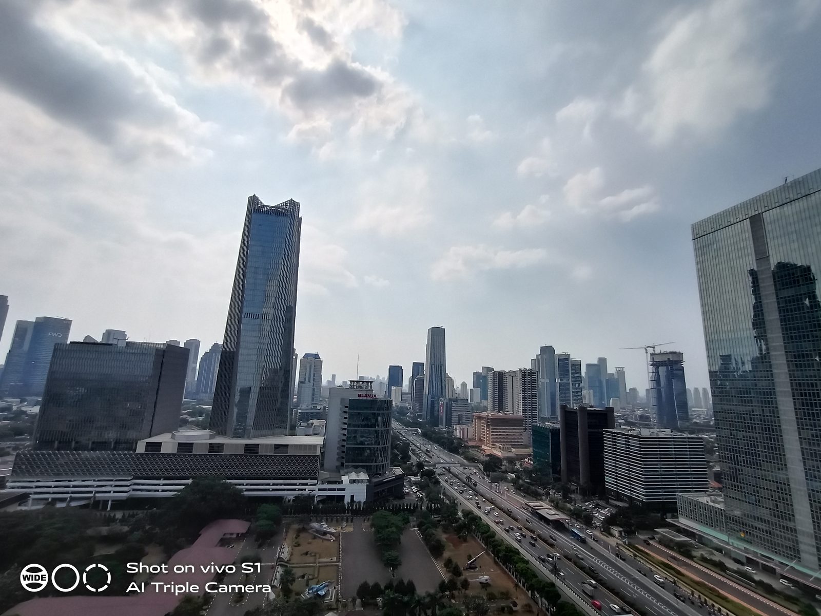 48494381882 Hasil kamera Vivo S1 (6)
