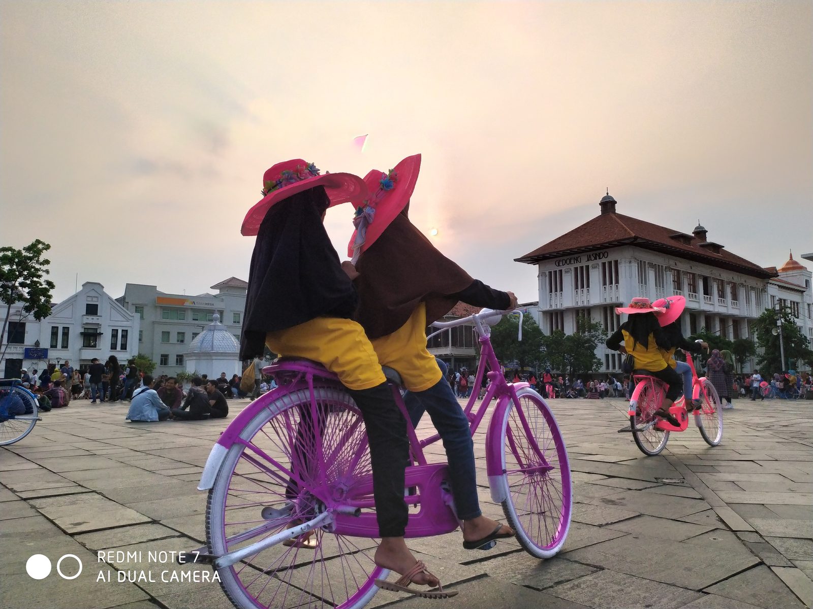 48118163068 Hasil foto Redmi Note 7 (16)